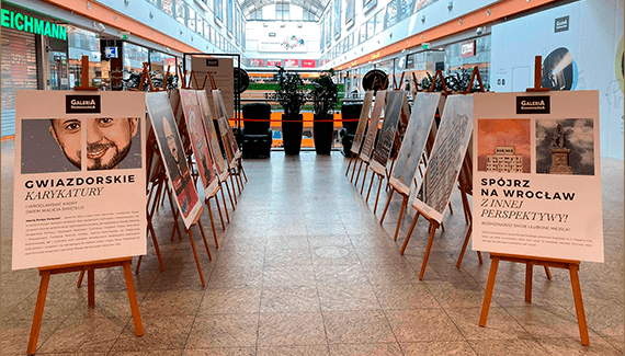 An exhibition of artworks by Maciej "Święty" at Dominican Gallery